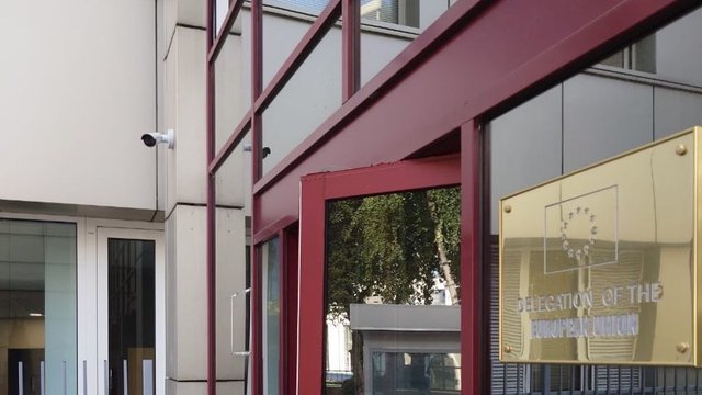 Кос осудила удар РФ по Киеву, из-за которого было повреждено представительство ЕС