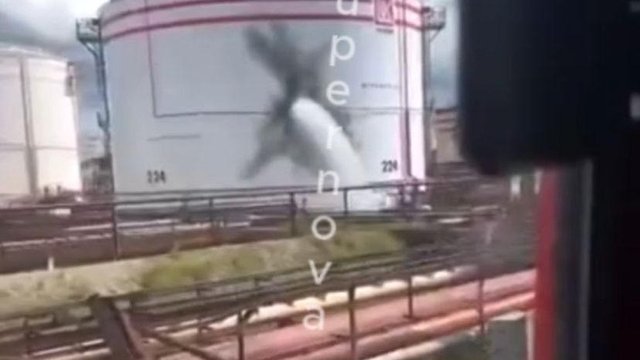Дроны ГУР атаковали российский НПЗ в 2000 км от Украины - источники