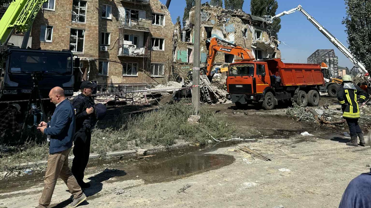 European leaders and diplomats condemn latest Russian attack on Kyiv, call for pressure on Kremlin