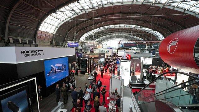 Укроборонпром у перший день роботи на MSPO підписав три угоди про співпрацю - Сметанін