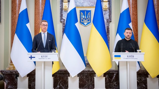 Украина работает над форматом новой встречи с США на основе Коалиции желающих - Зеленский
