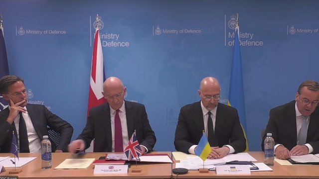 Перші пускові установки двох систем Patriot, які Німеччина зобов'язалася поставити, вже передано Україні - Пісторіус