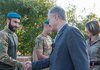 Порошенко привіз дрони на фронт для Тетяни Чорновол, яка може стати нардепом, та для інших бригад на півдні