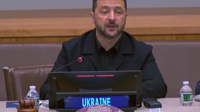Зеленский: С Крымом Россия вернулась к старой имперской привычке забирать то, что дорого для ее соседей