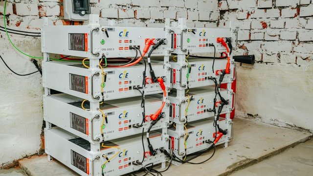 Навчання без блекаутів: Миргородський завод мінвод забезпечив автономне живлення для 9 освітніх закладів Миргорода