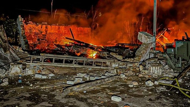 ГСЧС: На Харьковщине в результате удара дрона погиб человек, произошел пожар