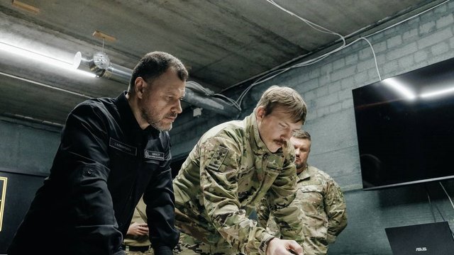 Глава МВС про "Азов": Від початку серпня звільнено та зачищено 8 населених пунктів на Донеччині