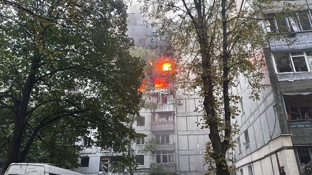 Щонайменше одна людина загинула і 13 постраждали внаслідок масованої атаки ворога по Дніпру та області