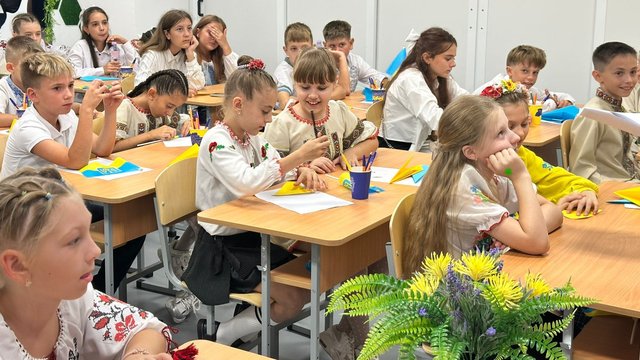 В Україні працює 56 релокованих шкіл - Лісовий