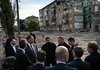 У Києві Єрмак, Ткаченко і радники з безпеки ЄС і Британії вшанували пам’ять загиблих у Дарницькому районі