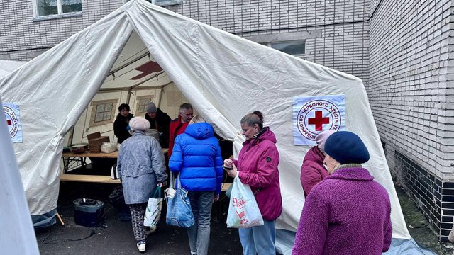 УЧХ підтримує жителів Шостки після російських повітряних атак