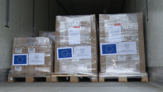 Польща передала Україні майже 30 тис упаковок антибіотиків для дітей