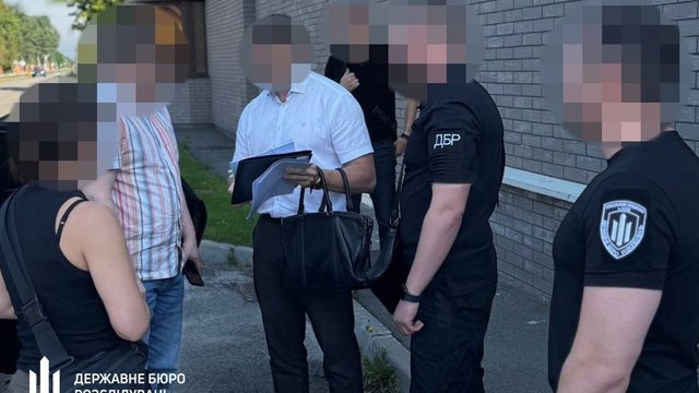 Судитимуть екссекретаря Київради, який сприяв ухиленню від військової служби