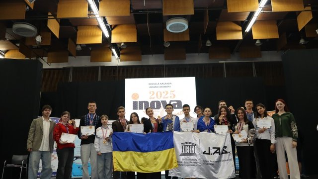 Українські школярі здобули абсолютне золото на виставці винаходів INOVA 2025