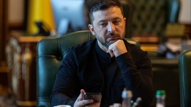Зеленский обсудил с Макроном усиление ПВО и расширение программы PURL
