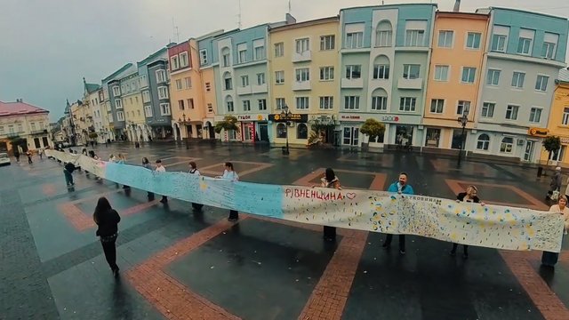 На підтримку ЗСУ встановили новий рекорд України, щоб зібрати кошти на сіткомети для бійців на передовій - "Українська команда"
