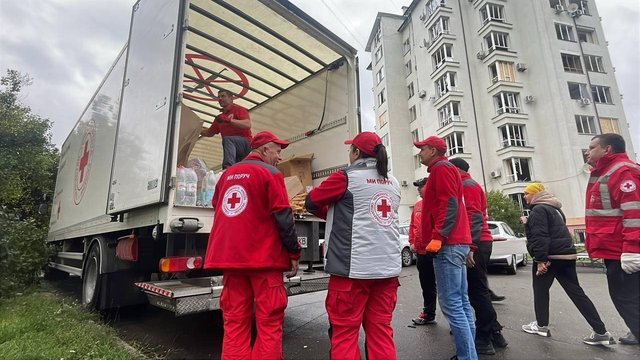УЧХ допомагає у Каневі постраждалим від повітряної атаки РФ