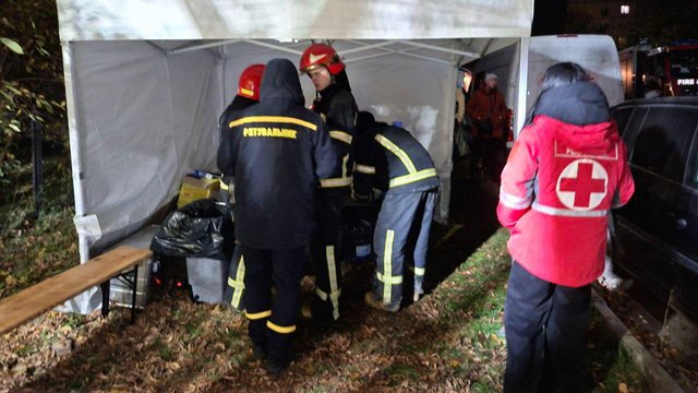 УКК открыл пункт помощи после взрыва в доме в Хмельницком