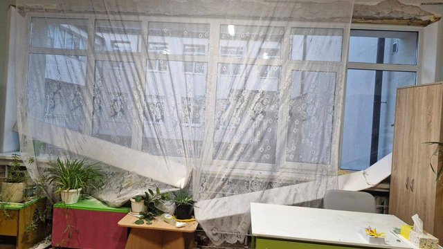 Частина закладів освіти Києва через обстріл переходить у дистанційний режим чи в режим "Пунктів незламності"