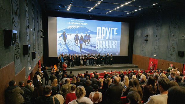 В прокат виходить фільм "Друге дихання" режисерки Кондакової про підкорення Кіліманджаро ветеранами