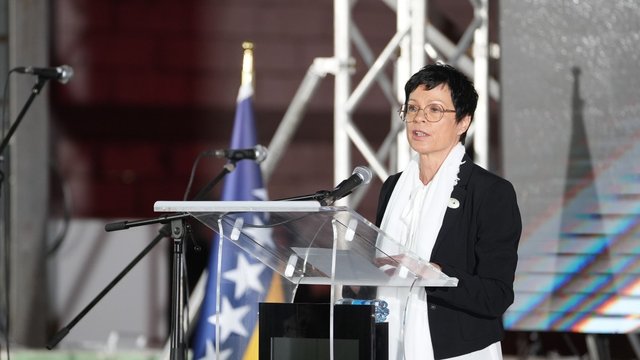 Украина не должна ждать "зеленого света" от Орбана, чтобы двигаться вперед с реформами, - еврокомиссар Кос