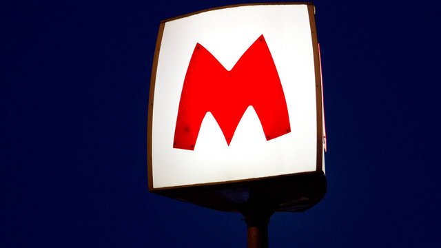 Харківський метрополітен знову зупинився та працює як укриття