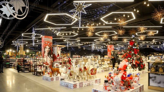 Продажі новорічних товарів у "Епіцентрі" виросли на 40%