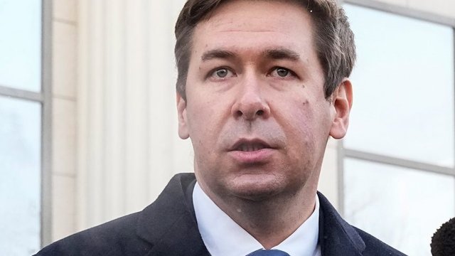 Суд закончил рассмотрение служебных документов, там нет обоснования для санкций против Порошенко - адвокат