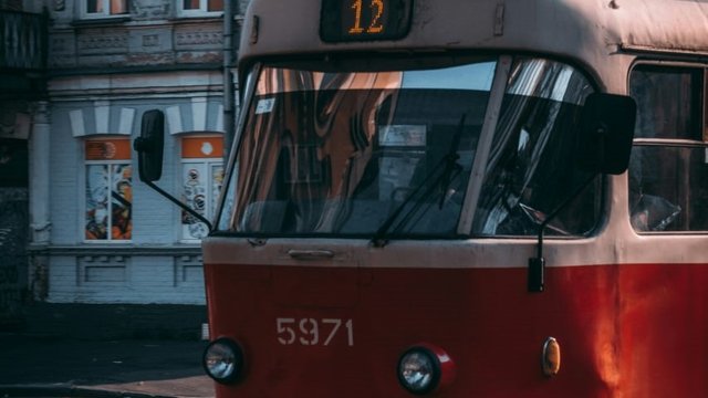 В Киеве с 17 по 21 ноября изменят маршруты некоторых трамваев из-за ремонта путей