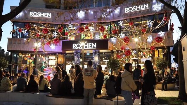 Корпорація Roshen відкрила перший фірмовий магазин у Румунії