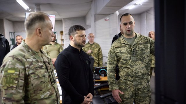 Зеленский: Штурмовые действия россиян в Покровске - это давление врага психологически на Украину и всех союзников