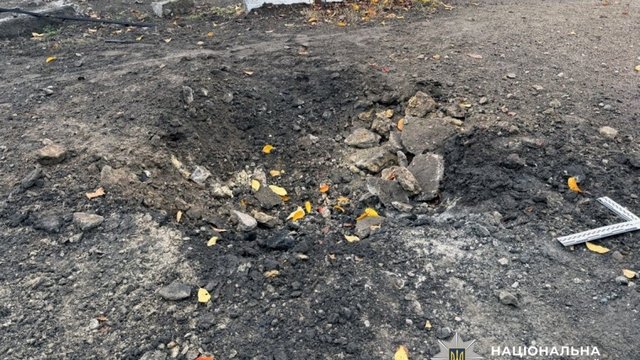 В Херсонской области в результате обстрелов погибли три человека, ранены двое гражданских и пятеро полицейских