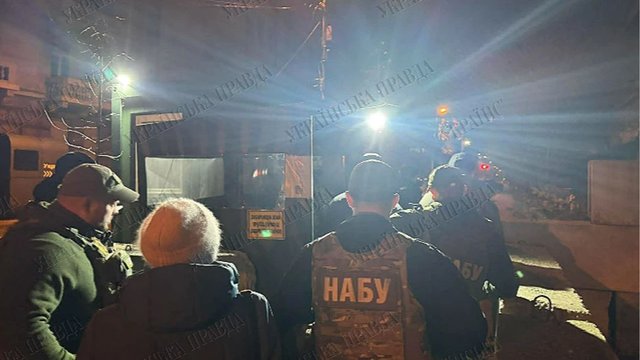 У Єрмака під час обшуків вилучили кілька телефонів та ноутбуків – ЗМІ