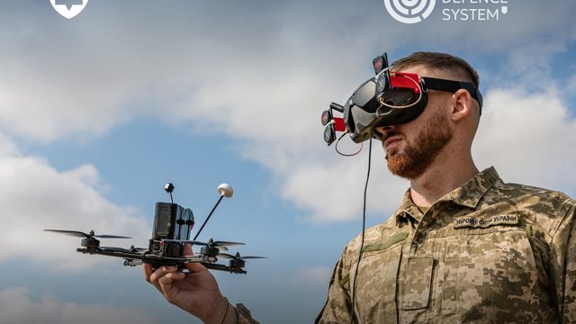 ЗСУ отримали перші 100 тисяч FPV-дронів через DOT-Chain Defence, майже третина — на оптоволокні