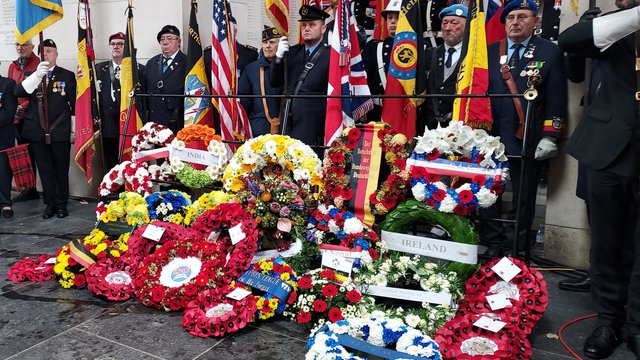 11.11.1918, 11 година ранку: дві хвили мовчання, вінки з червоних маків і маки на одязі – у бельгійському Іпрі вшанували пам'ять загиблих