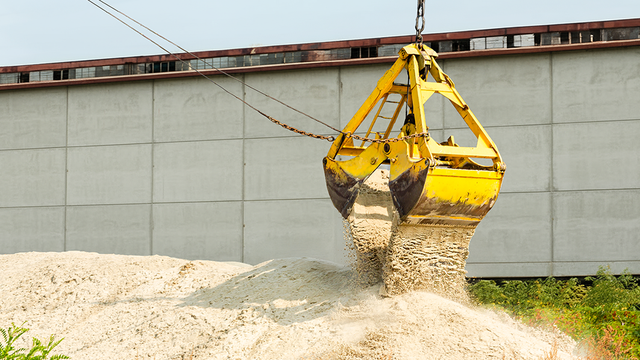 "Ковальська" розпочала видобуток річкового піску на Жавинському родовищі в Чернігівській області