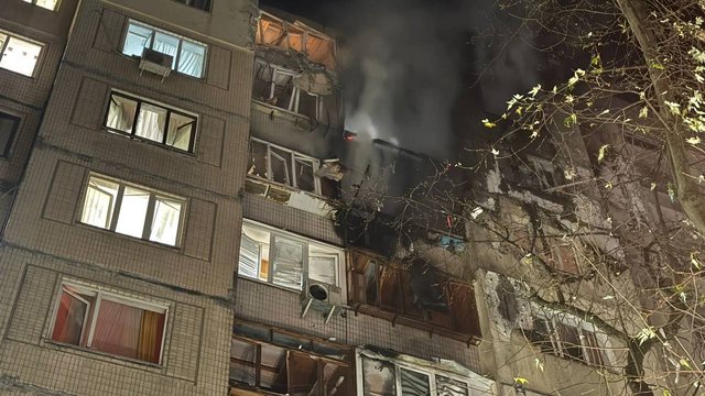 У Києві внаслідок ракетного удару РФ загинула одна людина, щонайменше 24 поранені, врятовано понад 40 осіб