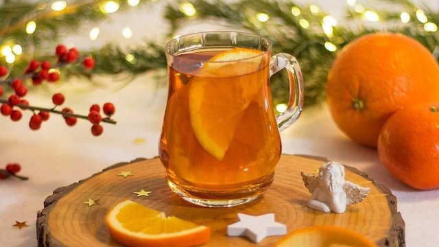 У перші дні зими в Україні тепла погода без істотних опадів, всюди, крім східних областей, – туман