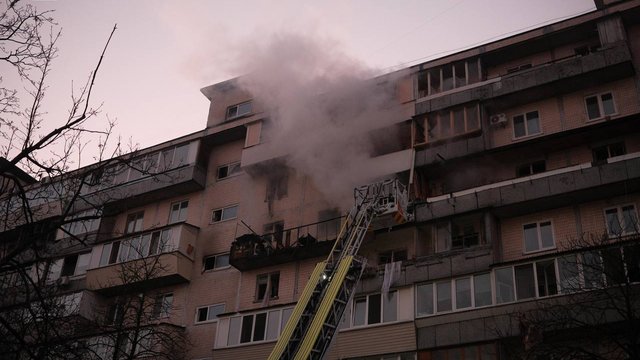 Russia attacks Ukraine with 430 drones, 18 missiles: four people killed – Zelenskyy