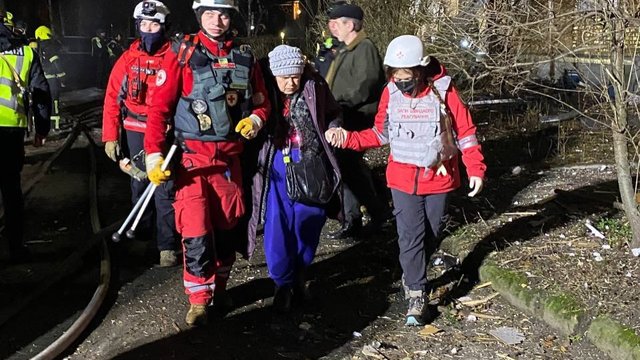 УЧХ працює на місцях, постраждалих від російської атаки у Києві та області