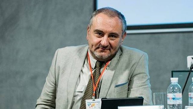 Розширення повноважень без довіри: як Національна стратегія доходів посилює корупційні ризики в податковій