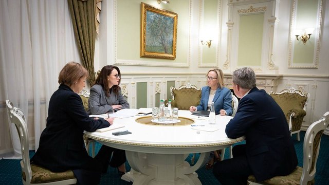 Свириденко на зустрічі з Дрісколлом: Стратегія тиску на Росію залишається ефективною