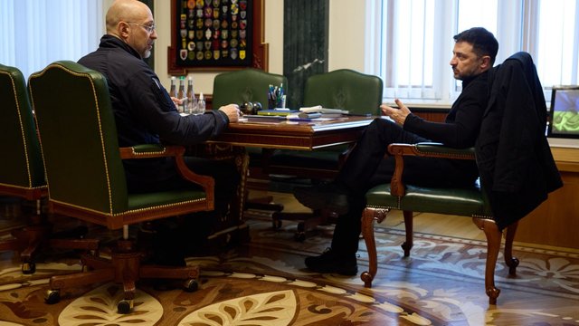 Зеленський: час змінювати базові документи щодо оборони України, зокрема план оборони нашої держави