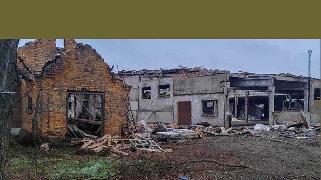 ОК "Північ": ворог двома "Геранями-2" обстріляв житловий масив Новгорода-Сіверського, поранено цивільного