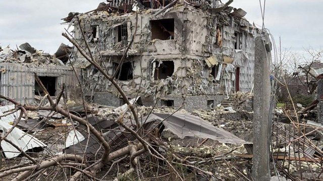 По меньшей мере 8 человек ранены в результате ночной атаки в Украине