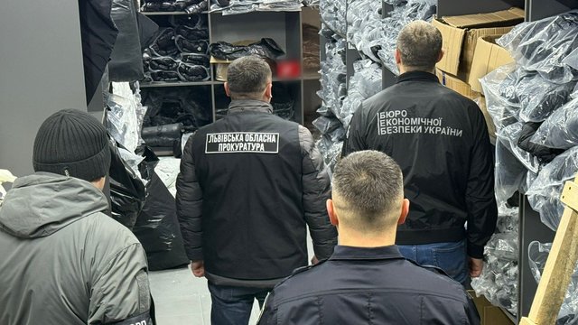 Шістьох мешканців Львівщини підозрюють у продажу підробок відомих брендів - Нацполіція