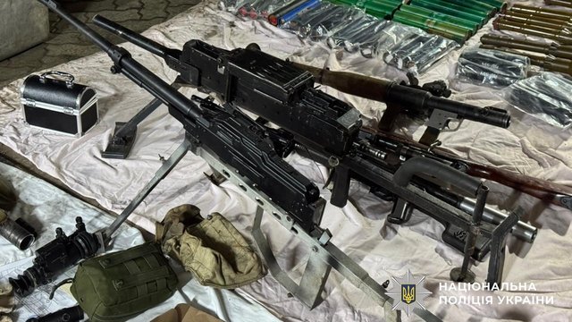 Нацполиция ликвидировала масштабный канал нелегального сбыта трофейного и утраченного на войне оружия