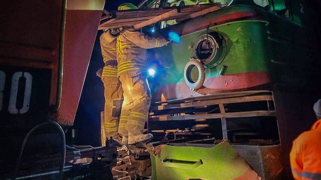 Четверо працівників "Укрзалізниці" постраждали через аварію вантажного поїзду в Житомирській області - ДСНС