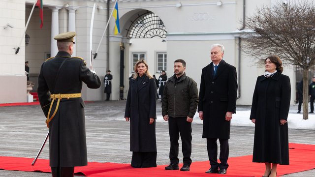 Зеленский обсудил с Науседой поддержку украинской энергосистемы, военное сотрудничество, совместные оборонные проекты