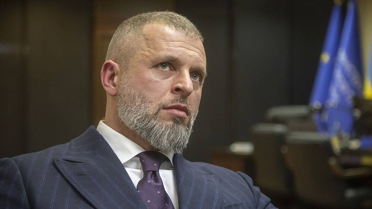 Бідний про виїзд чоловіків 18-22 років: Катастрофічної картини немає, Україна не будує "залізної завіси"